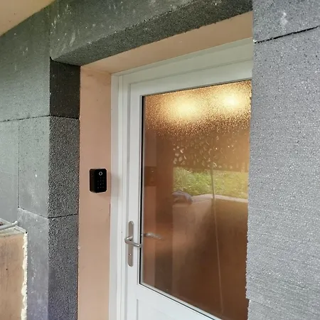 Le Double Ab A Chu, Cine & Exterieur Lägenhet *