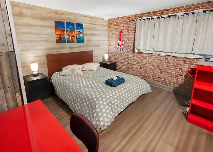 Le Double Ab à Chu, Ciné&extérieur